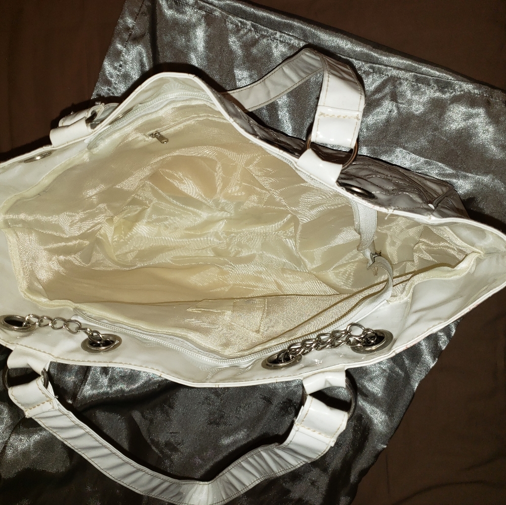Handbag - Picture 6 of 6
